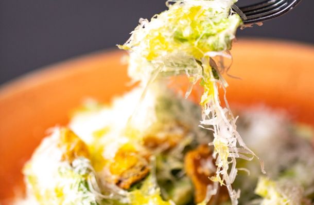 Kiről nevezték el a híres Cézár-salátát?